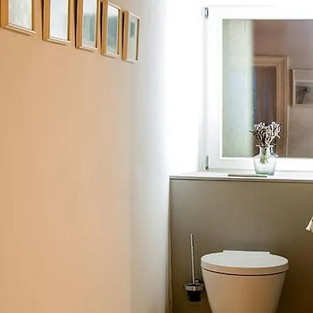 Fishsquare Apartment *
